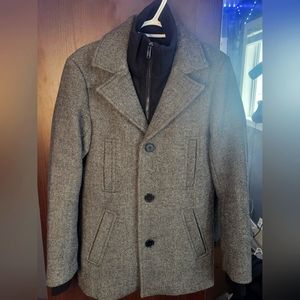 Double-collar semi-plain coat